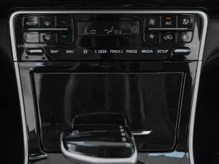 Kia  19