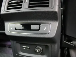 Audi  15