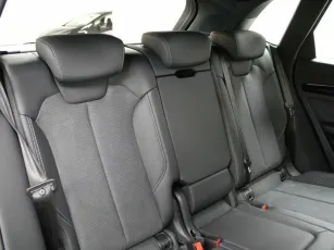 Audi  18
