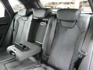 Audi  19