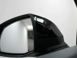 Audi  9