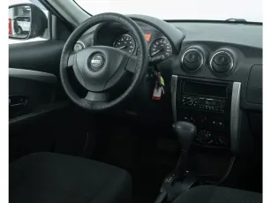 Nissan  15