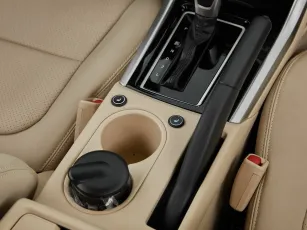 Mitsubishi  18