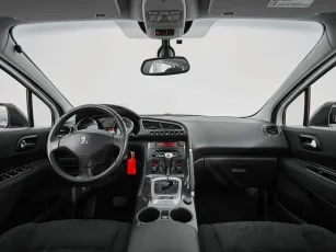 Peugeot  8