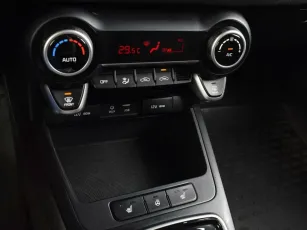 Kia  8