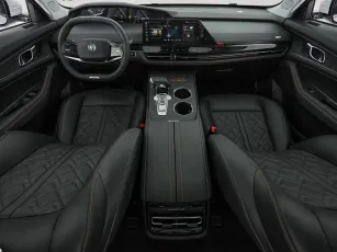 Changan  8