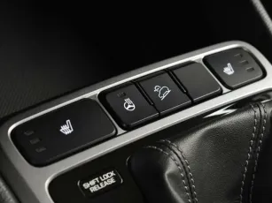 Hyundai  9