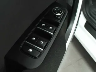 Kia  8