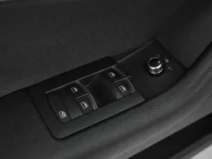 Audi  8