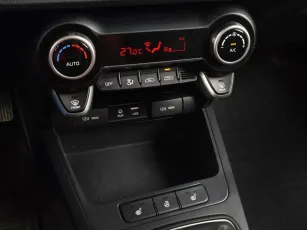 Kia  8