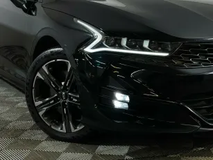 Kia  7