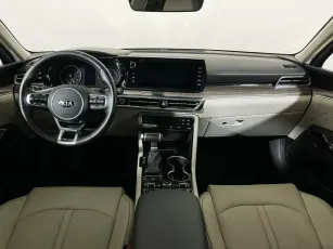 Kia  8