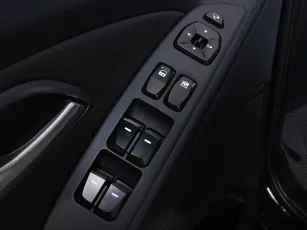 Hyundai  10
