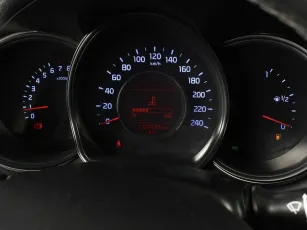 Kia  11