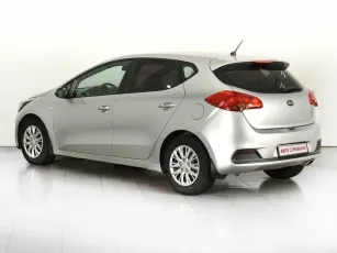 Kia  3
