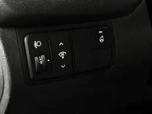 Kia  8