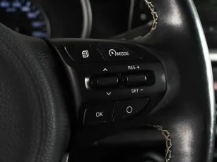 Kia  9