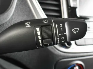 Hyundai  12