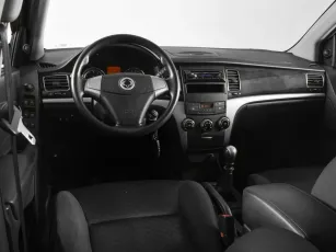 SsangYong  6