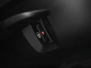 BMW  12
