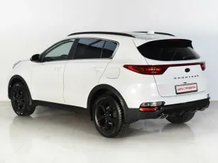 Kia  3