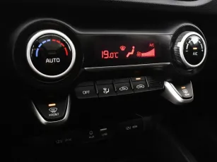 Kia  11