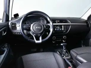 Kia  6