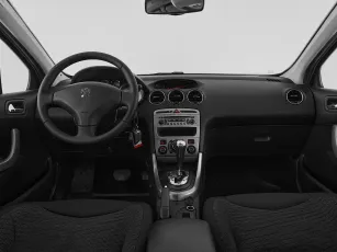Peugeot  8
