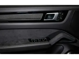 Porsche  8