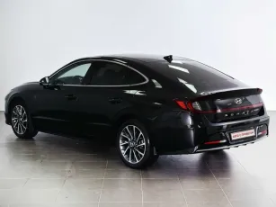 Hyundai  3