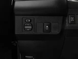 Toyota  12