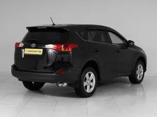 Toyota  6