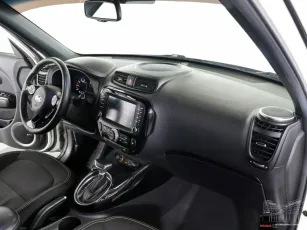 Kia  8