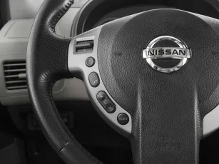 Nissan  11