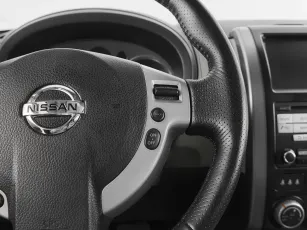 Nissan  12