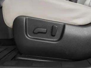 Nissan  15