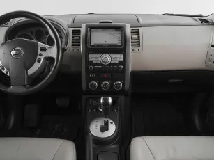 Nissan  16