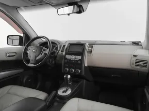 Nissan  9