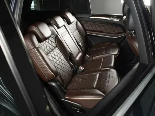 Mercedes-Benz  19
