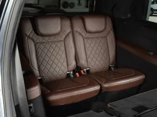 Mercedes-Benz  8