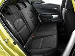 Kia  10