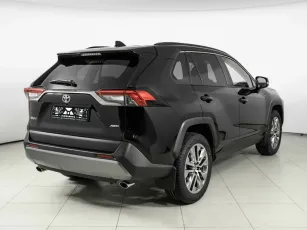 Toyota  6