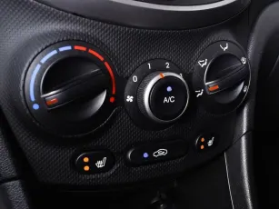 Hyundai  11