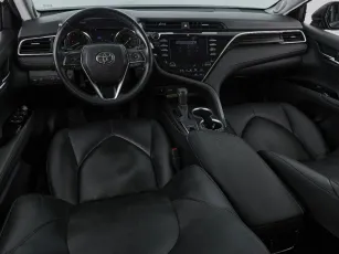 Toyota  8