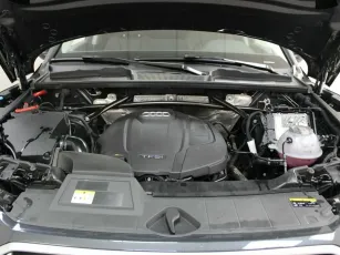 Audi  8