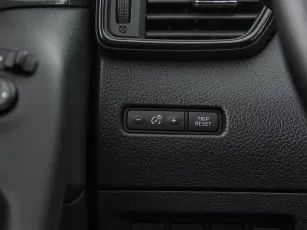 Nissan  21