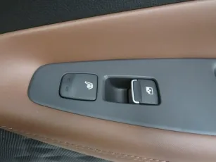 Hyundai  13