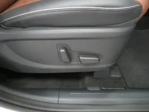 Hyundai  16