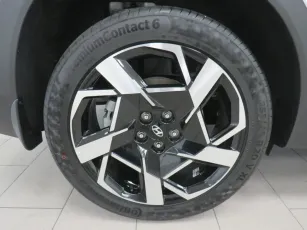 Hyundai  7