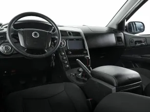 SsangYong  8
